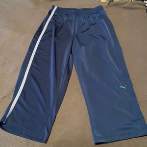 Puma workout capris size medium